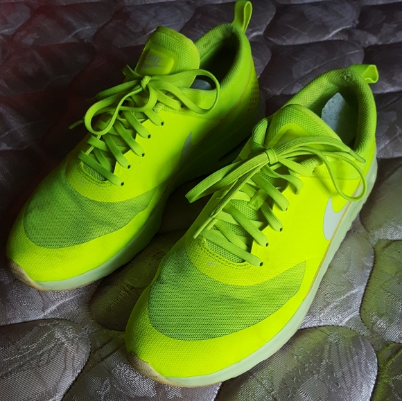 nike air max thea neon